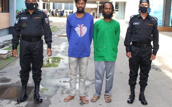ফতুল্লা ইজিবাইক চালক হত্যা মামলার ২ আসামী র‌্যাব’র হাতে গ্রেফতার