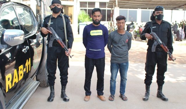 আড়াইহাজারে ১৯ কেজি গাঁজা সহ গ্রেফতার ২