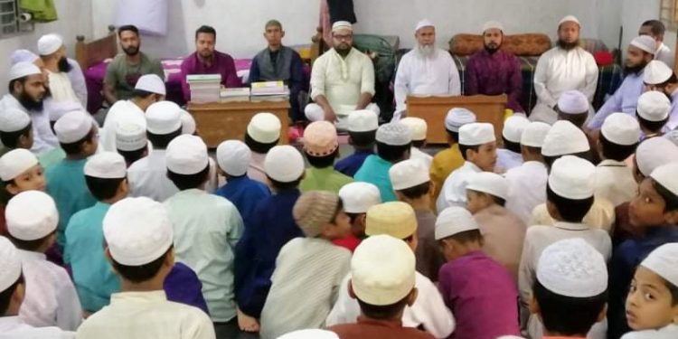 সিদ্ধিরগঞ্জে নাসিম মাহমুদ তপন’র উদ্যোগে অয়ন ওসমানের জন্মদিন পালন