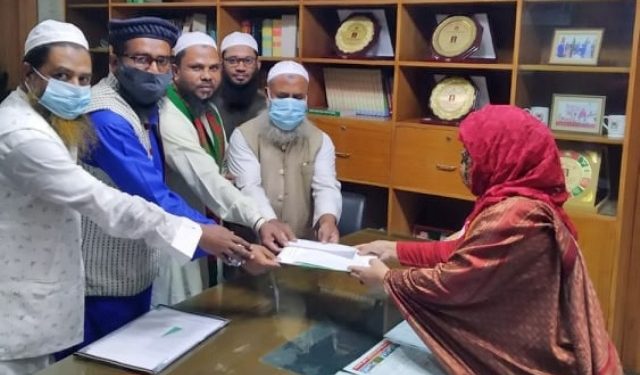 মেয়র প্রার্থী মুফতি মাসুম বিল্লাহর মনোনয়ন পত্র সংগ্রহ