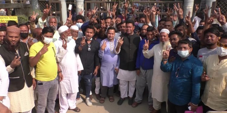 ৮ নং ওয়ার্ডে কাউন্সিলর পদে মহসিন ভূইয়ার মনোনয়ন পত্র জমা