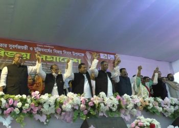 আইভীর বিরুদ্ধে বিএনপির স্বতন্ত্র প্রার্থী বোরকা পরে নির্বাচনে এসেছে-কেন্দ্রীয় আওয়ামীলীগের নেতৃবৃন্দ