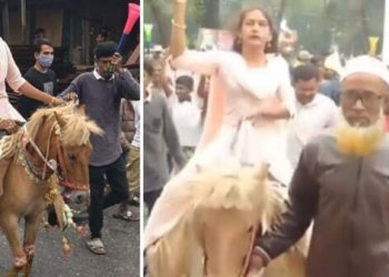 ঘোড়ায় চড়ে প্রতিক নিতে আসলো তৃতীয় লিঙ্গের প্রার্থী