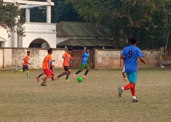 রূপগঞ্জে স্কুল বালক‌দের ফুটবল প্রতিযোগিতা অনু‌ষ্ঠিত