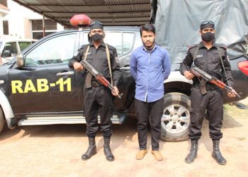 সিদ্ধিরগঞ্জে চাঁদাবাজি মামলার আসামী গ্রেফতার