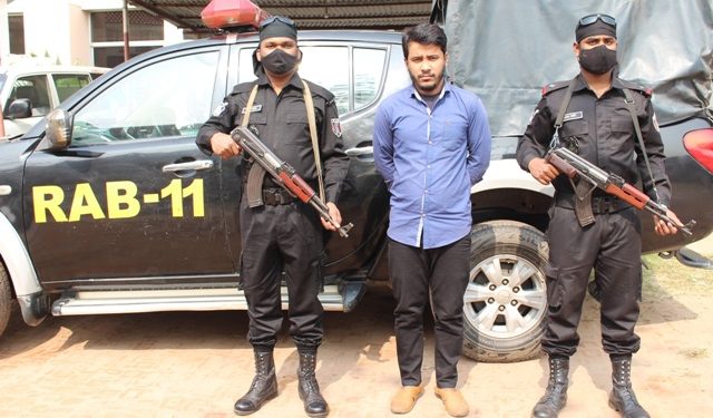 সিদ্ধিরগঞ্জে চাঁদাবাজি মামলার আসামী গ্রেফতার