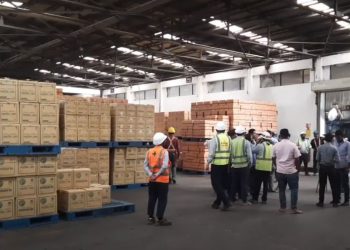 রুপগঞ্জে ২টি সয়াবিল তেলের কারখানায় ভোক্তা অধিকারের অভিযান