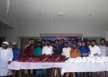 চাষাঢ়ায় অয়ন ওসমানের পক্ষে এতিমদ’র মাঝে পাঞ্জাবী বিতরন ও ইফতার অনুষ্ঠিত