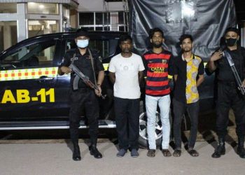 রুপগঞ্জে ৩ চাঁদাবাজ গ্রেফতার