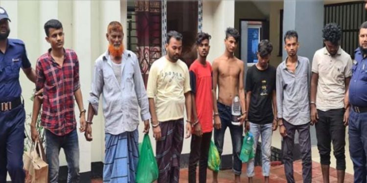 রুপগঞ্জে বিদেশী পিস্তল সহ হত্যা মামলার ৭ আসামী গ্রেফতার