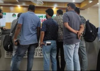 বিলের জন্য আটকে রাখলো প্রসূতি ও নবজাতক