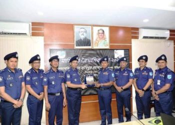 ঢাকা রেঞ্জের শ্রেষ্ঠ জেলা হলেন নারায়ণগঞ্জ পুলিশ