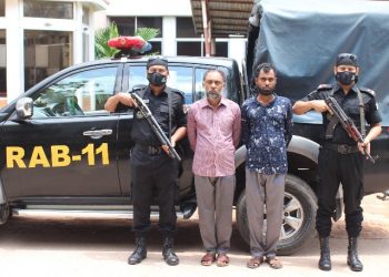 সোনারগায়ে প্রেমিকের বাড়িতে অবস্থান নেয়া নারীকে পিটিয়ে হত্যায় গ্রেফতার ২