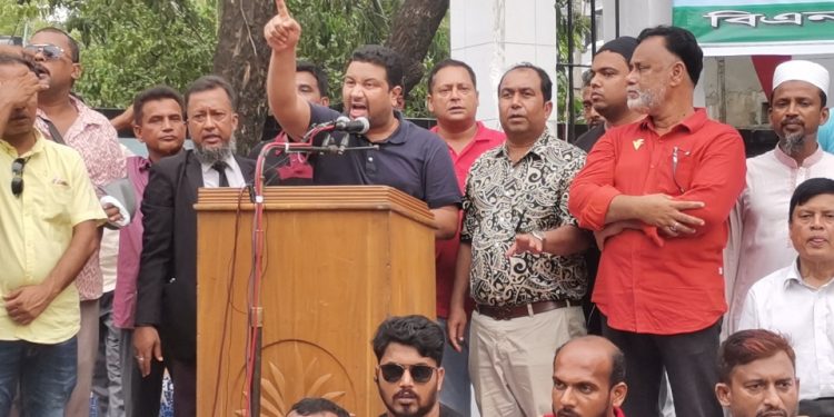 সরকার দেশকে দুর্নীতির আখড়ায় পরিনত করেছে-বিএনপি নেতা আজাদ