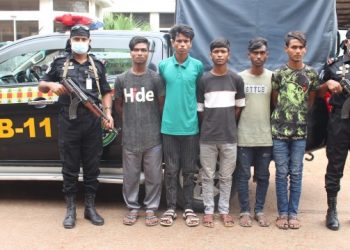 রুপগঞ্জে ডেঞ্জার গ্রুপ”র ৫ অস্ত্রধারী সদস্য গ্রেফতার