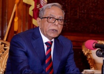 সরকারি কর্মচারীদের দায়িত্বশীলতার সাথে কাজ করার আহ্বান রাষ্ট্রপতির