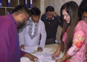 রুপগঞ্জে ৪ অবৈধ ডায়াগনেস্টিক সেন্টারকে সিলগালা