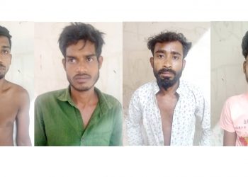 তল্লায় ছিনতাইয়ের অভিযোগে আটক ৪