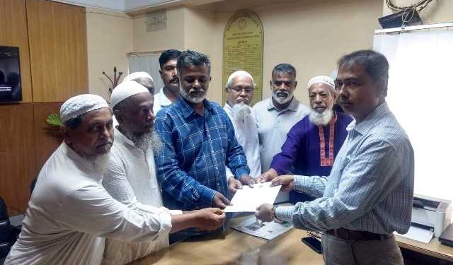 নিরবচ্ছিন্ন গ্যাস সরবরাহের দাবিতে নাঃগঞ্জ তিতাসকে স্মারকলিপি