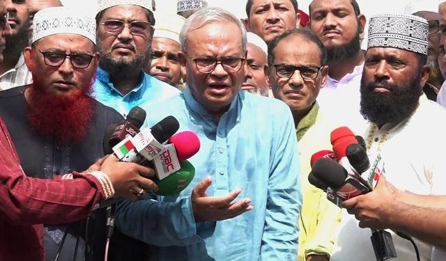 ক্ষমতা হারানোর ভয়ে তত্ত্বাবধায়ক সরকার দিতে চায় না আওয়ামী-রিজভী