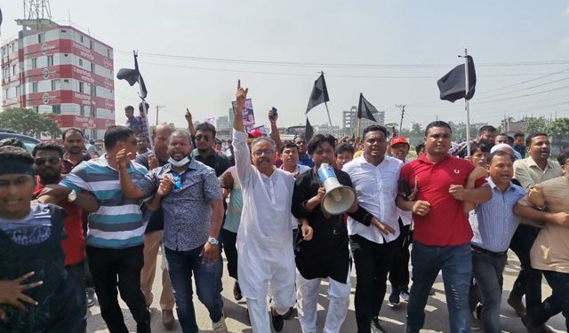 যুবদল কর্মী শাওন হত্যার প্রতিবাদে জেলা যুবদলের শোক র‌্যালি