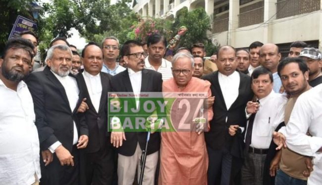 সংঘর্ষের ঘটনায় এসপি ওসিসহ পুলিশের ৪২ জনের নামে মামলা করেছে রিজভী