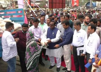 যারা বিশৃঙ্খলা করে তারা দেশকে ভালো বাসে না-খাদ্যমন্ত্রী