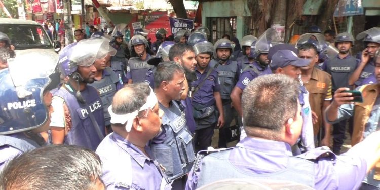 সংঘর্ষের ঘটনায় বিএনপির ৭১ নেতাকর্মীর নাম উল্লেখ করে মামলা