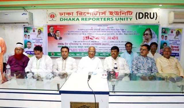 বিএনপি কোনো রাজনৈতিক কর্মসূচি পালন করতে পারছে না-মোশারফ