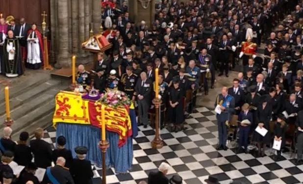 রাণী এলিজাবেথের অন্ত্যেষ্টিক্রিয়ায় প্রধানমন্ত্রী শেথ হাসিনার যোগদান