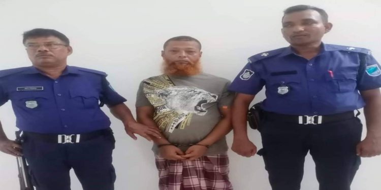 বন্দরে ১০ বছর পর সাজাপ্রাপ্ত পলাতক আসামি গ্রেফতার