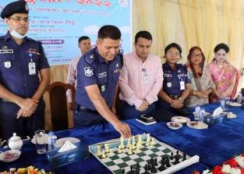 না’গঞ্জে মার্কস অ্যাকটিভ স্কুল চেস চ্যাম্পস’র উদ্বোধন করেন এসপি রাসেল
