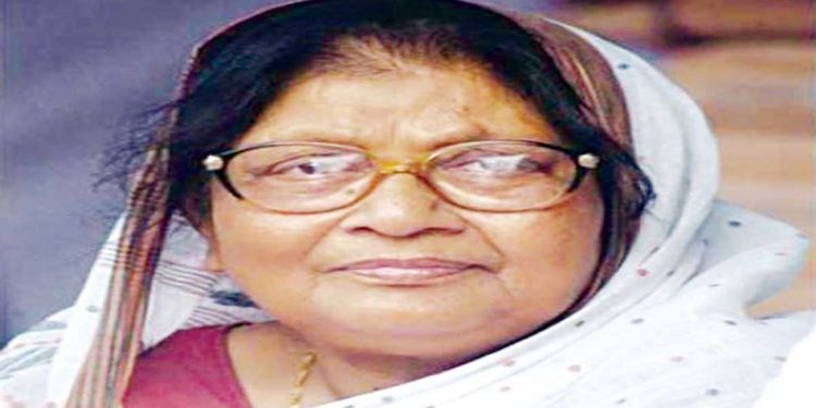 বনানী কবরস্থানে শায়িত হলেন সাজেদা চৌধুরী