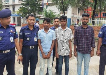 বন্দরে মিশুক চালক হত্যাকাণ্ডের ১২ ঘণ্টায় গ্রেফতার ৩