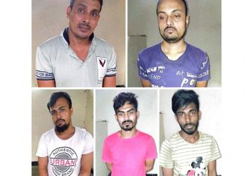 স্বামীকে অপরহরণ করতে এসে আটক স্ত্রীর ভাড়া করা ৫ জন