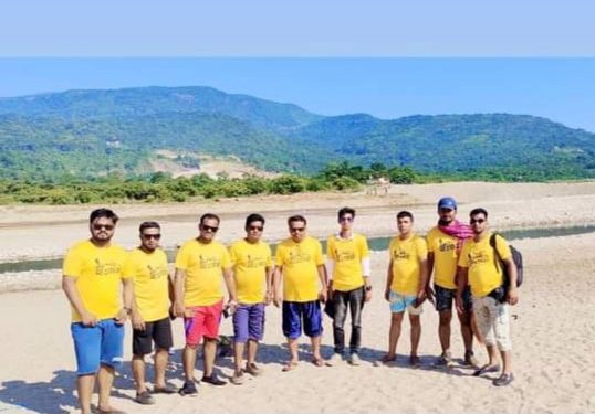 সেবামূলক সংগঠন ‌অভিযাত্রী সংগঠন’র সিলেট ভ্রমন