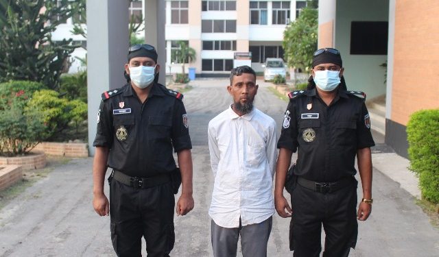 আড়াইহাজারে মৃত্যুদন্ড রায়ের ২৪ ঘন্টা পর আসামী গ্রেফতার