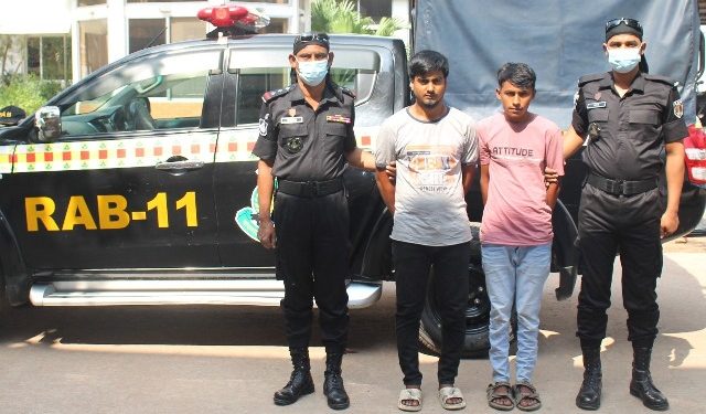 রুপগঞ্জে সংঘবদ্ধ ধর্ষণ মামলার ২ পলাতক আসামী গ্রেফতার