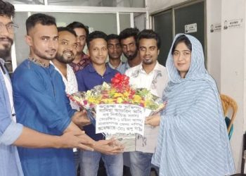 নির্বাচনে বিজয়ী সাদিয়া আফরিনকে বন্দর ছাত্রলীগের সাবেক নেতৃবৃন্দের ফুলেল শুভেচ্ছা