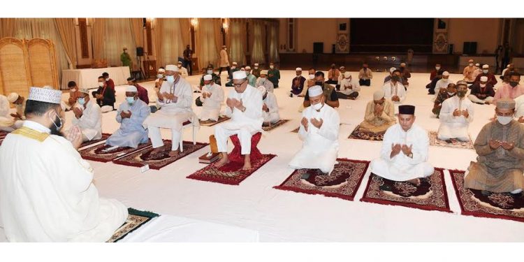 পবিত্র ঈদ-ই-মিলাদুন্নবী (সা.) উপলক্ষে বঙ্গভবনে দোয়া