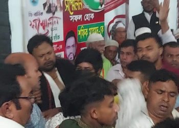 বক্তাবলী আওয়ামীলীগের ত্রি বার্ষিকী সম্মেলন হট্টগোলে স্থগিত