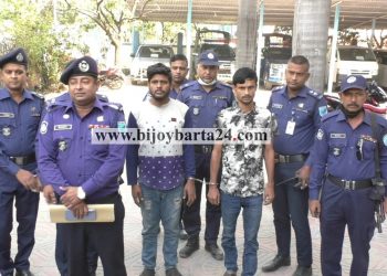 ফতুল্লায় একাধিক মামলার আসামী রাজু প্রধান সহযোগী সহ গ্রেপ্তার