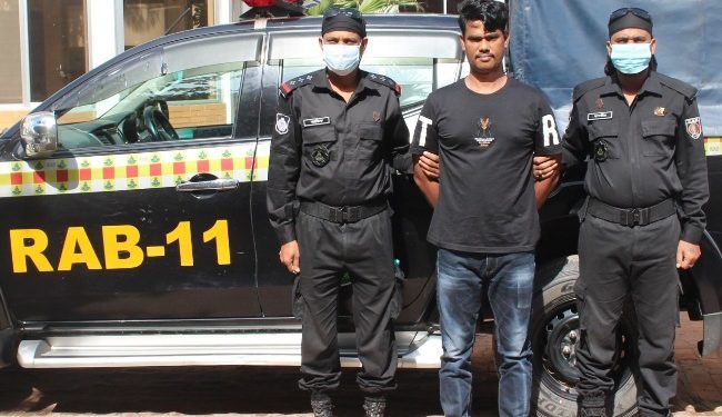 সিদ্ধিরগঞ্জে ওয়ান শুটারগান ও ইয়াবাসহ যুবক গ্রেফতার