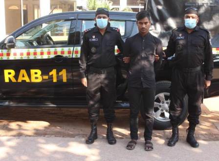 আড়াইহাজারে মাদ্রাসা ছাত্রী ধর্ষণ মামলার আসামী র্যাবের হাতে গ্রেফতার