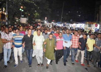 তারেক- জোবাইদার বিরুদ্ধে গ্রেপ্তারি পরোয়ানার প্রতিবাদে মহানগর বিএনপির তাৎক্ষণিক বিক্ষোভ