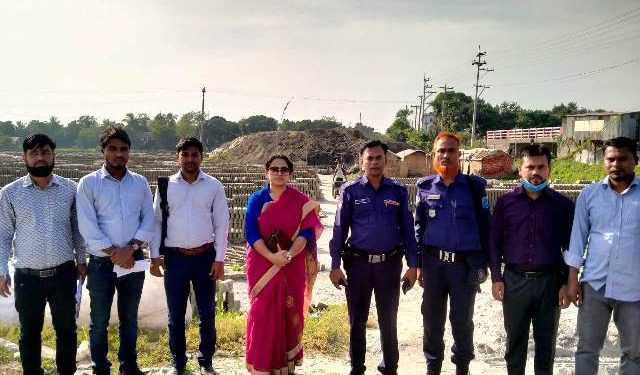 বন্দরে ৩ ইটভাটাকে জরিমানা