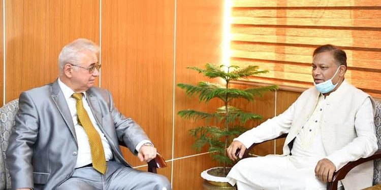 ইউক্রেন যুদ্ধ সহসাই সমাপ্ত হবে-তথ্যমন্ত্রীকে রাশিয়ার রাষ্ট্রদূত