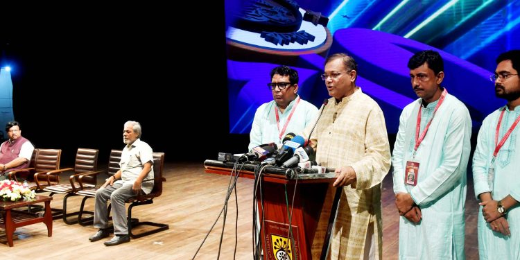 দেশ ও জনগণের প্রশ্নে আওয়ামী লীগ অবিচল-তথ্যমন্ত্রী