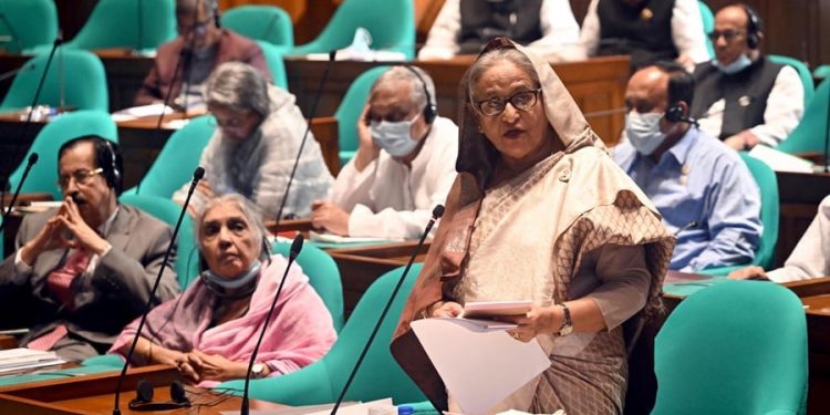 নিজেদের জন্য খাদ্য উৎপাদন বাড়ানোর আহ্বান প্রধানমন্ত্রীর