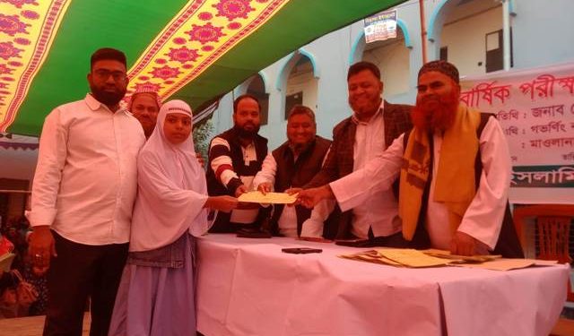 বন্দর ইসলামিয়া ফাজিল ডিগ্রী মাদরাসায় বার্ষিক পরীক্ষার ফলাফল প্রকাশ